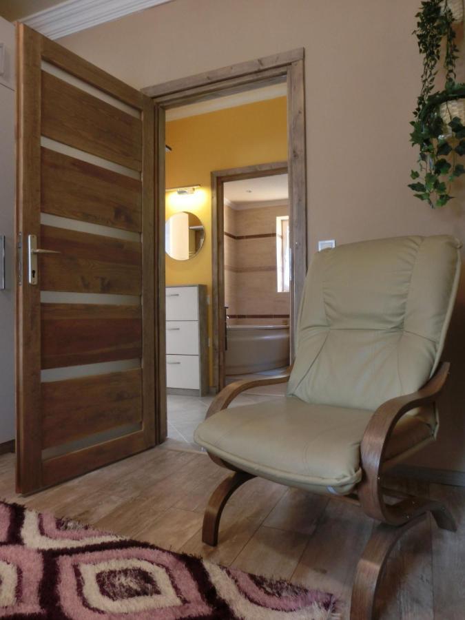 Pilis Apartman Piliscsaba ภายนอก รูปภาพ